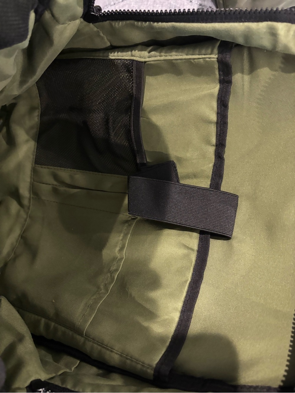Bagsmart Paz Quilted Olive & Beige Backpack - Picture 3 of 4